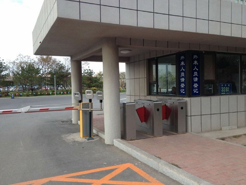 中国电信长春市公司通道闸以及停车场管理系统
